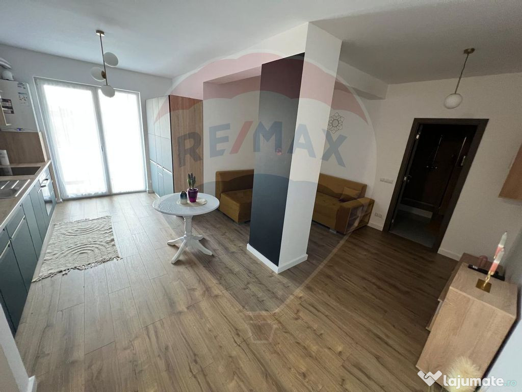 DE INCHIRIAT apartament cu parcare langa Casa Crisan