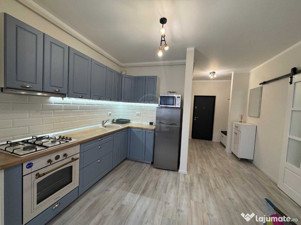 Apartament de 2 camere, semidecomandat, zona Avram Iancu