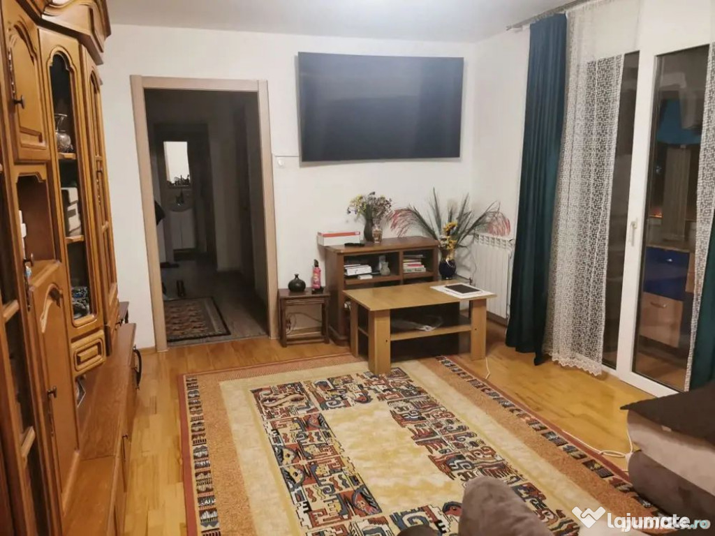 Apartament 4 camere Piata Covasna