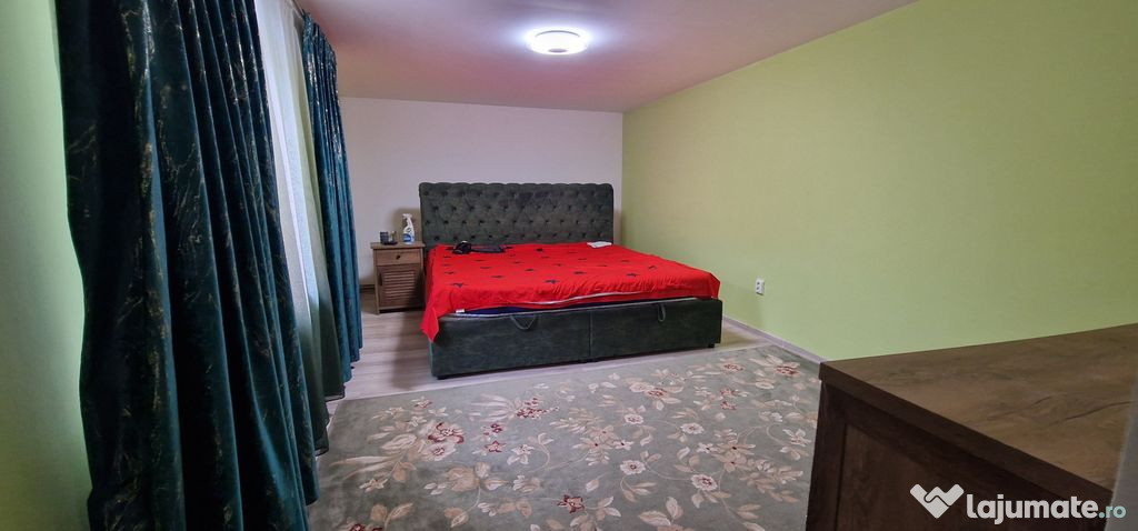 Casa ideal 2 familii, Ovidiu zona primarie.
