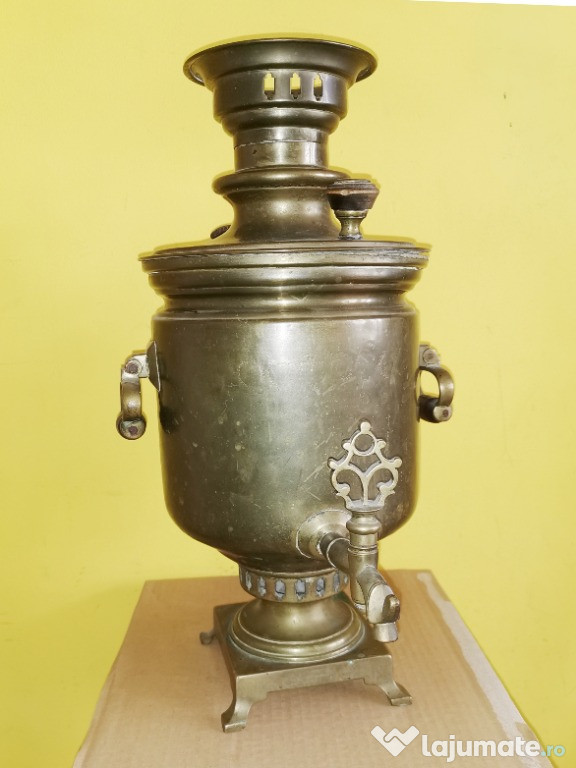 Samovar rusesc din alama
