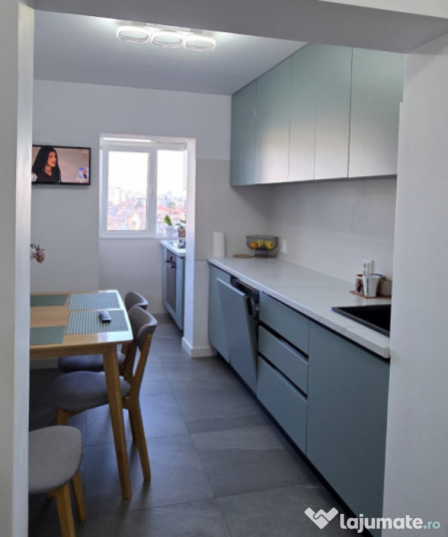 Apartament 3 camere, complet renovat, mobilat și utilat –