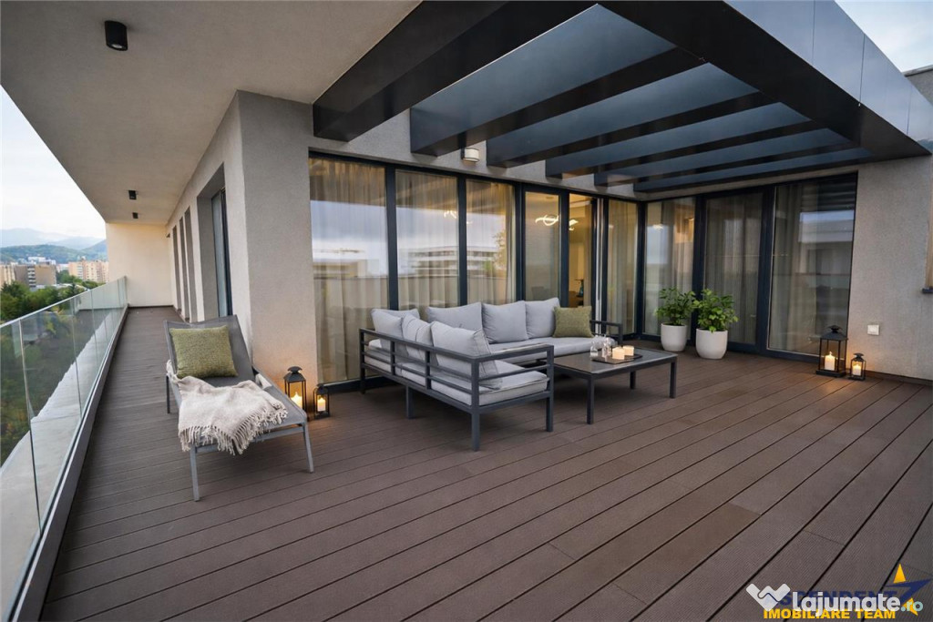FILMTur 3D!Premium Penthouse, echipat,parcare subterana,50 m