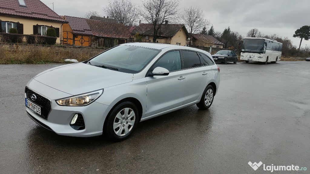 Vând Hyundai i30