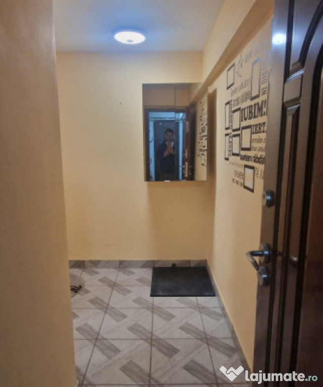 Apartament 3 camere decomandat – Aleea 1 Șimnic, mansard?