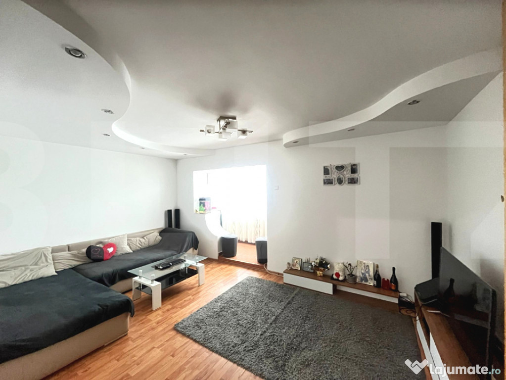 Apartament decomandat de 3 camere | Zona Bucovina | Parcare