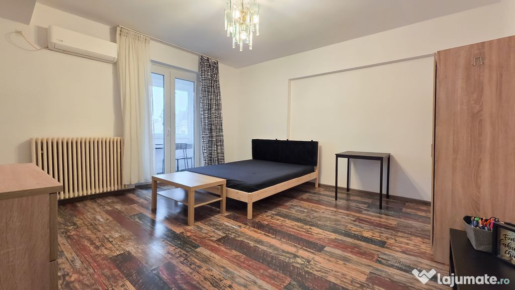 Garsonieră spațioasă de închiriat – Universitate | ...