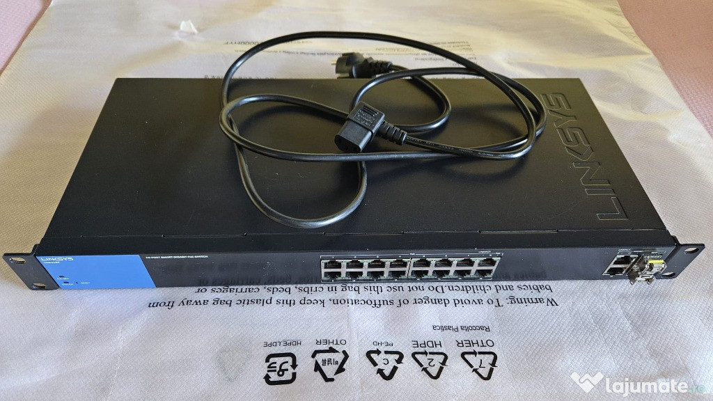 Switch POE Hikvision 24 porturi Hikvision DS-3E1526P-SI cu management