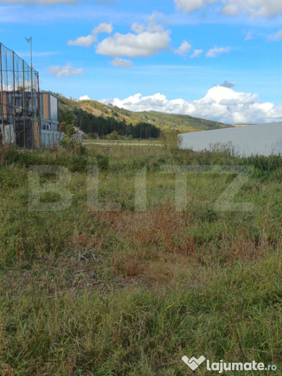 Teren intravilan, 1200 mp in Turda, zona Poiana