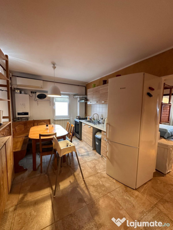 Apartament 3 camere de inchiriat, in zona Centrala - vedere