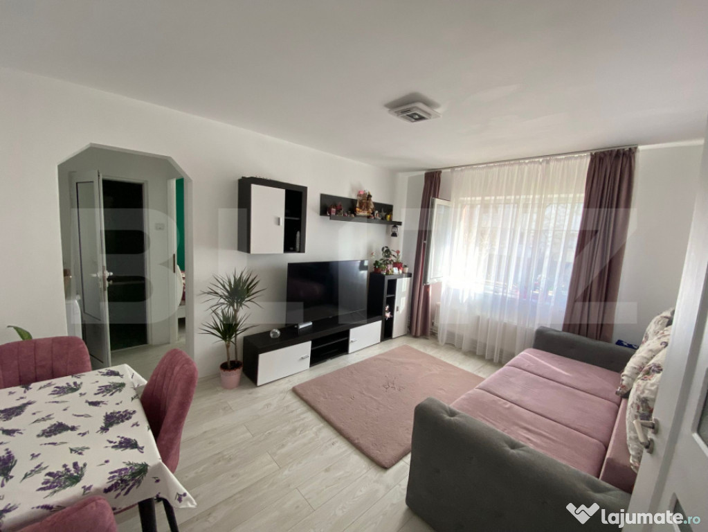 Apartament cu 2 camere la cheie