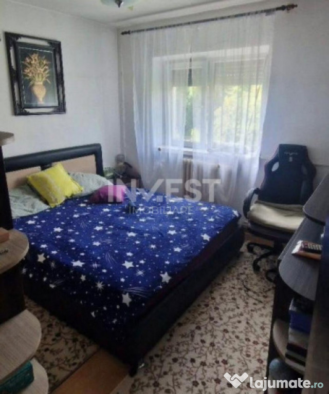 Apartament de vanzare 3 camere, decomandat, zona Canta - Ba