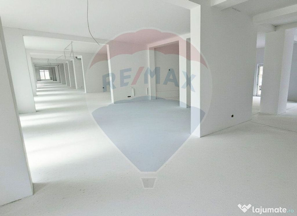 Spațiu comercial de închiriat – | 620 mp | Doamna Stanca