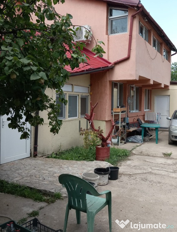 CASA 5 camere (P+E) 40 km de Bucuresti (Movilita)