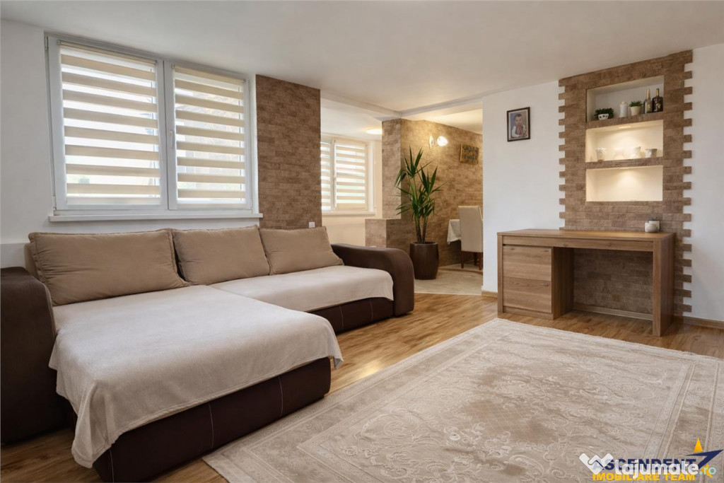 FILMTur 3D! Casa eleganta,curte amenajata, garaj, Brancovene