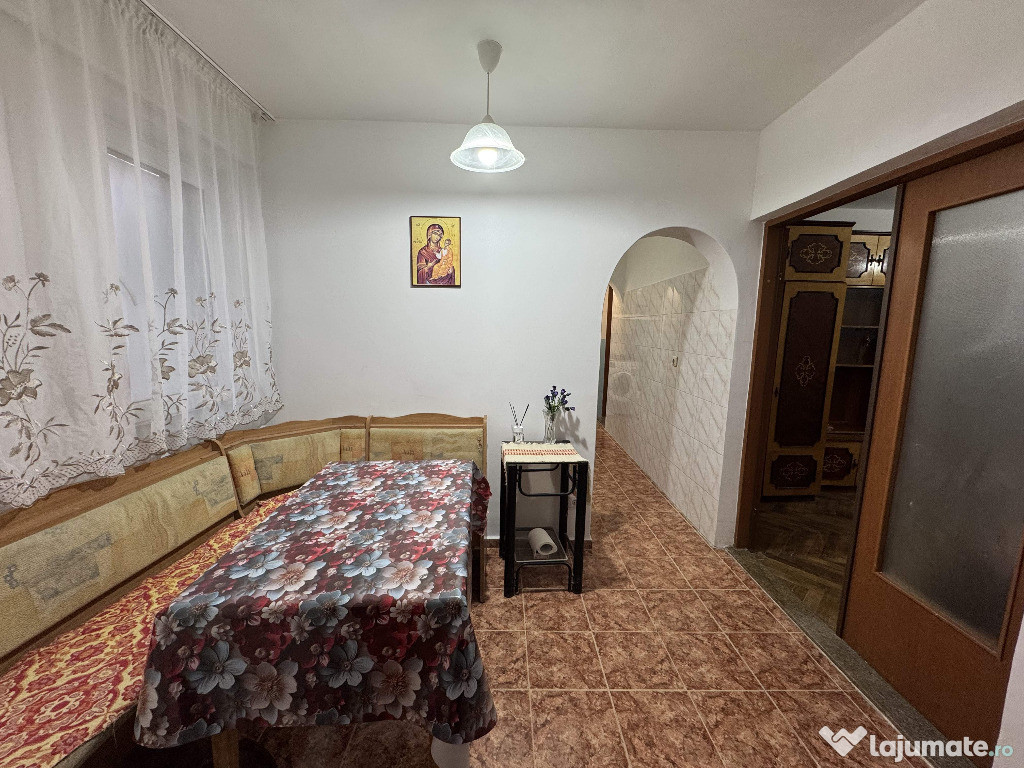 2 cam,decom,parter cu balcon,53 mp,Primaverii,pretabil sp.comercial