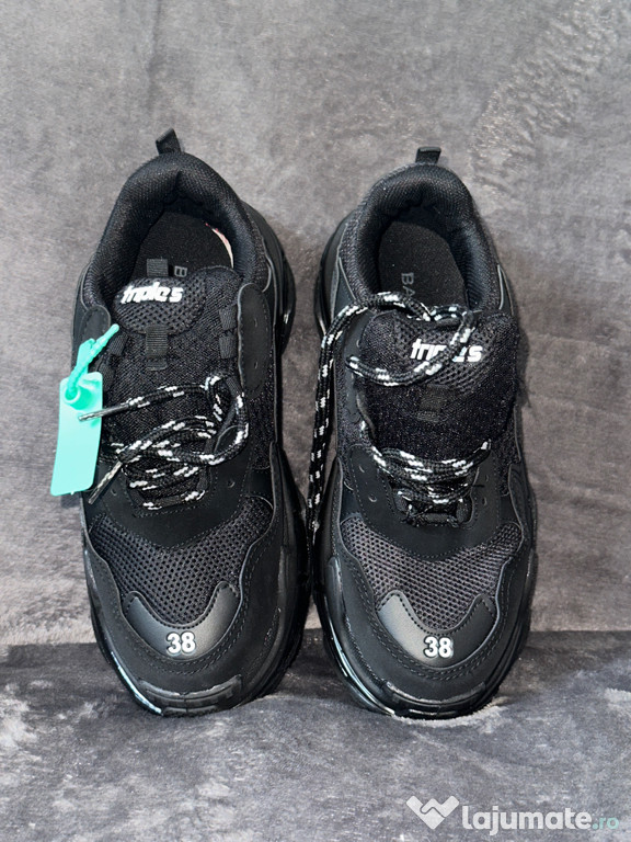 Balenciaga Triple S negre