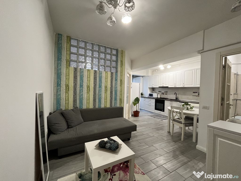 Studio bine compartimentat, parcare, complet mobilat, ren...