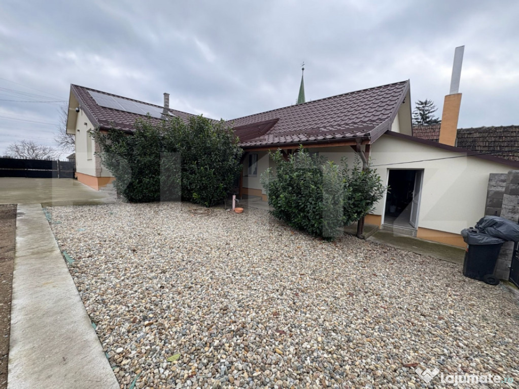 Casă deosebită cu teren generos – Bercu