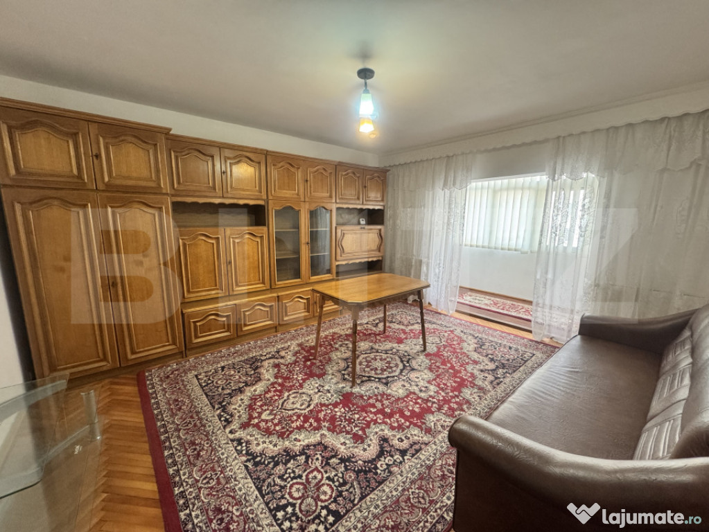 Închiriere apartament cu 3 camere