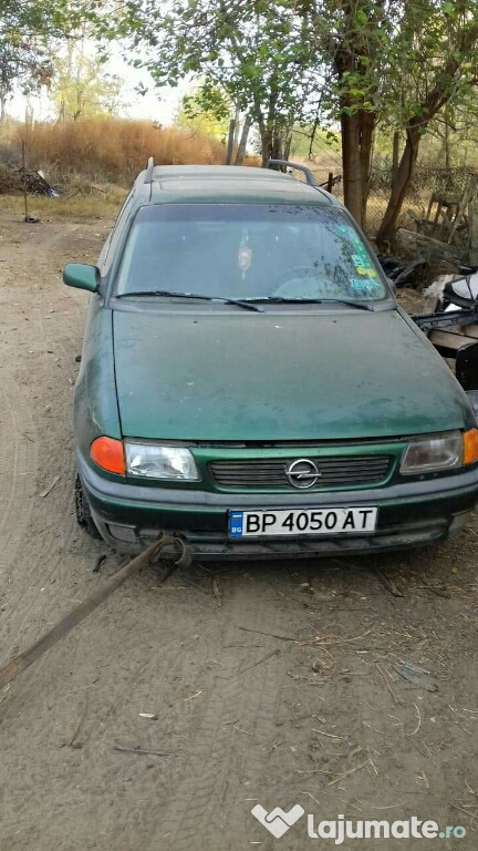 Dezmembrez ope astra f
