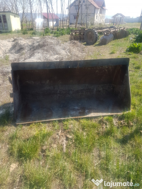 Cupa pt încărcător tractor
