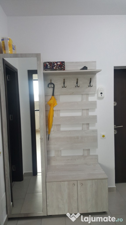 Garsoniera- zona Padurea Rosu, cu loc de parcare privat