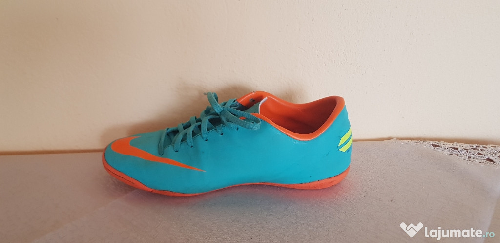 Ghete Fotbal Nike Mercurial