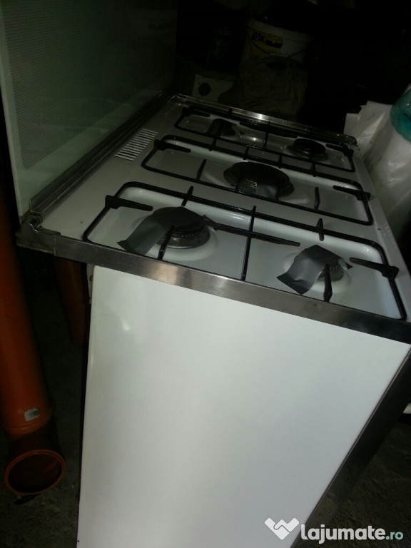 Aragaz 5 ochiuri model Italia