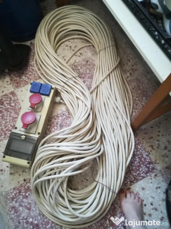 Cablu trifazic cu tablou organizare