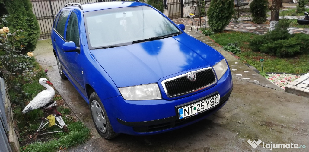 Fabia break, albastra