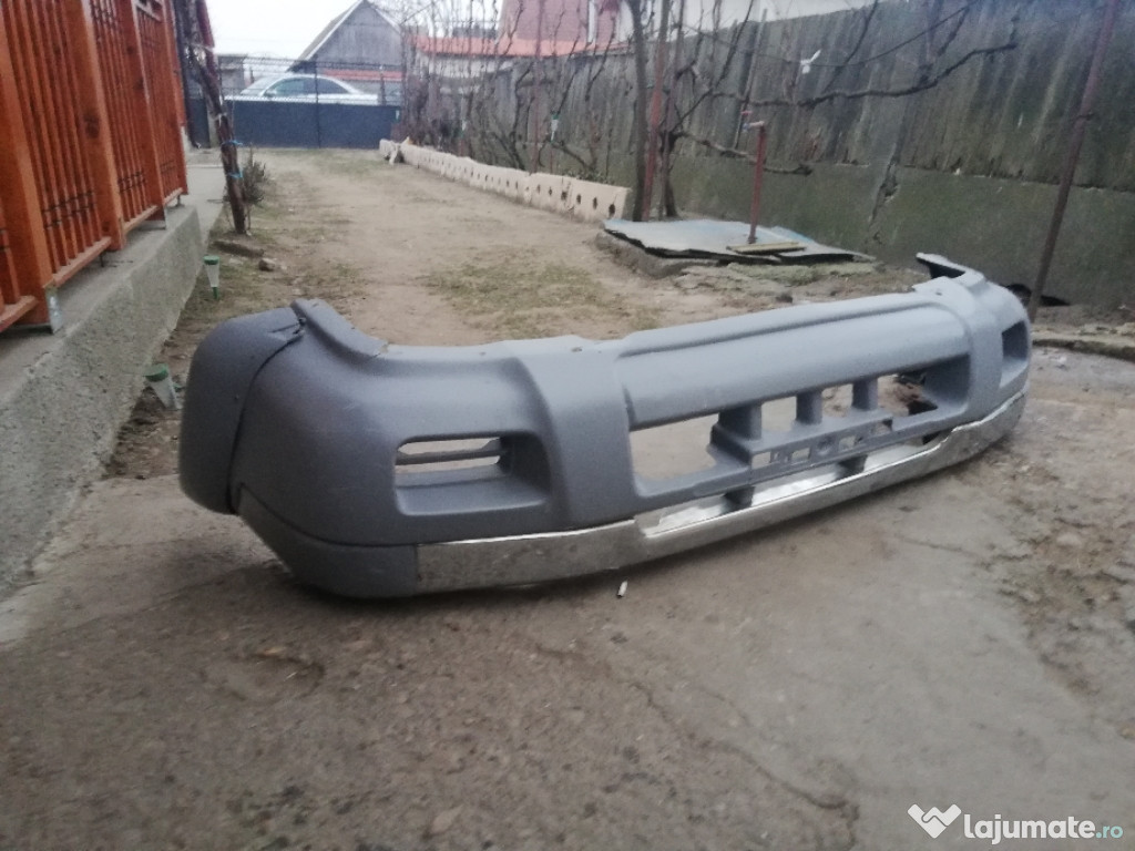 Bara fata Nissan D22