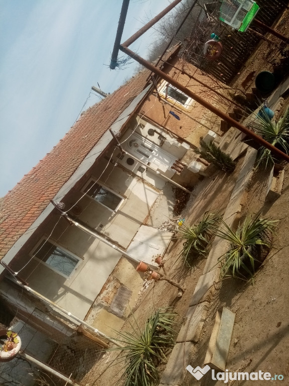 Casă la țară