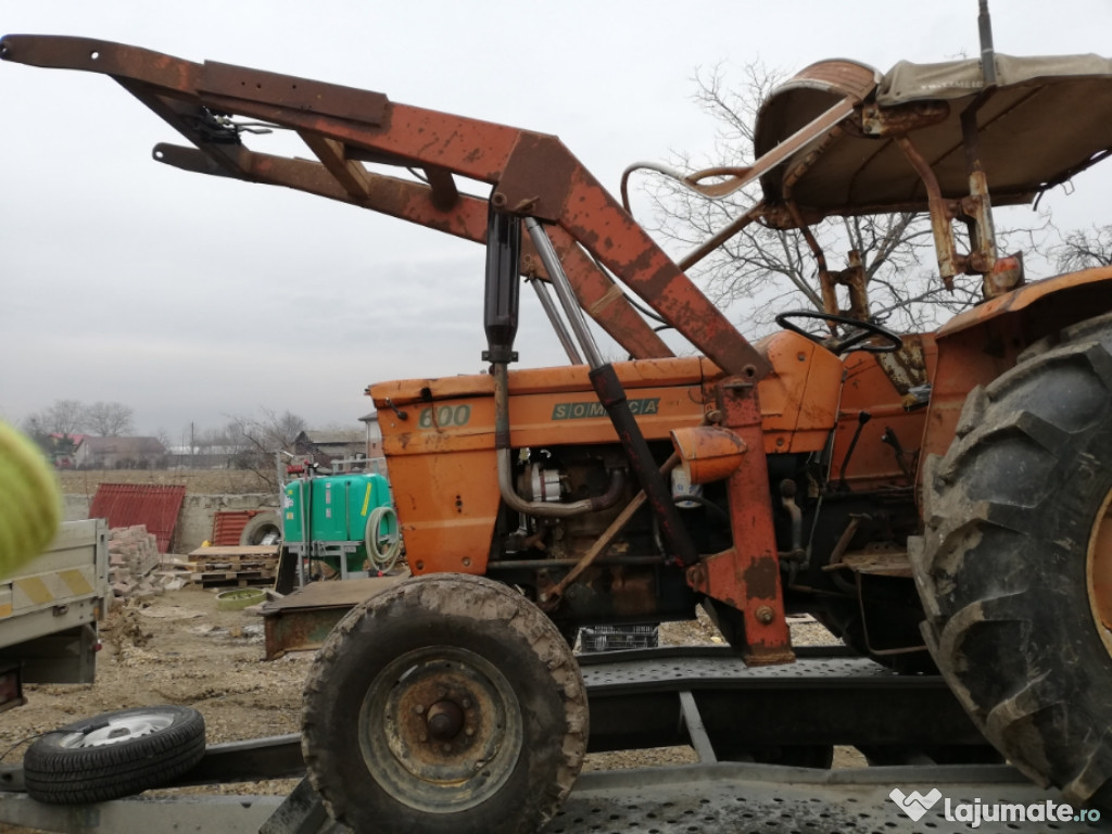 Incărcător frontal 445 fiat