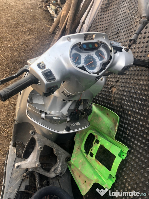 Dezmembrez honda sh 125-150 carb si injectie