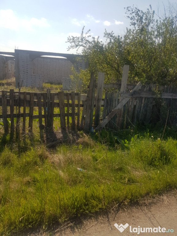 Casa in comuna poeni județului teleorman