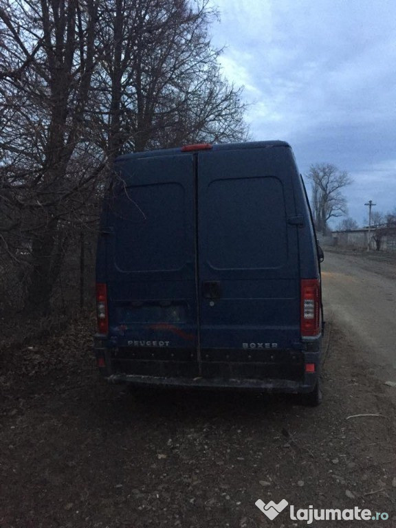 Dezmembram  peugeot diesel 22hdi din 2003 motor cutie caseta