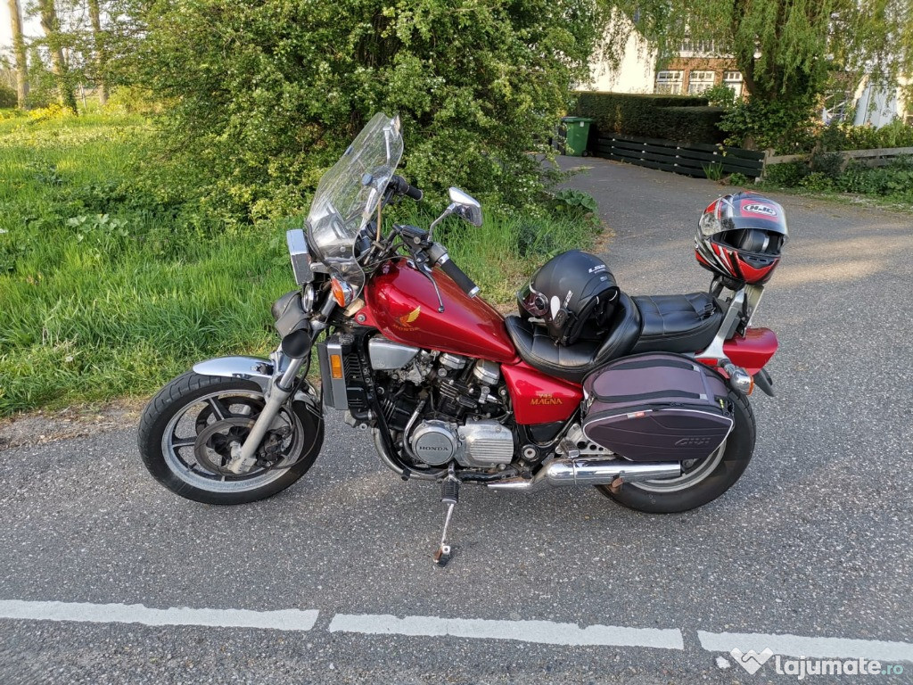 Honda Magna vf 750 , chopper shadow dragstar Intruder