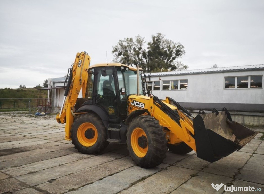 Buldoexcavator Jcb 4CX, vireaza toate 4 rotile