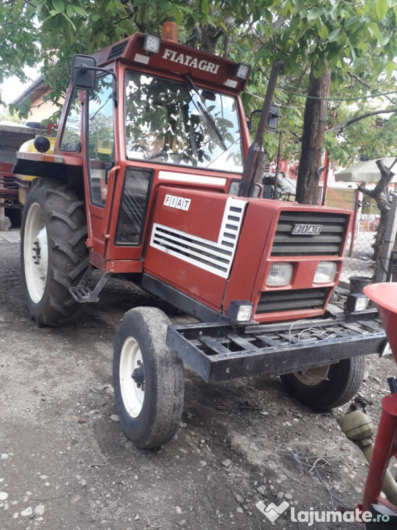 Tractor fiat 580