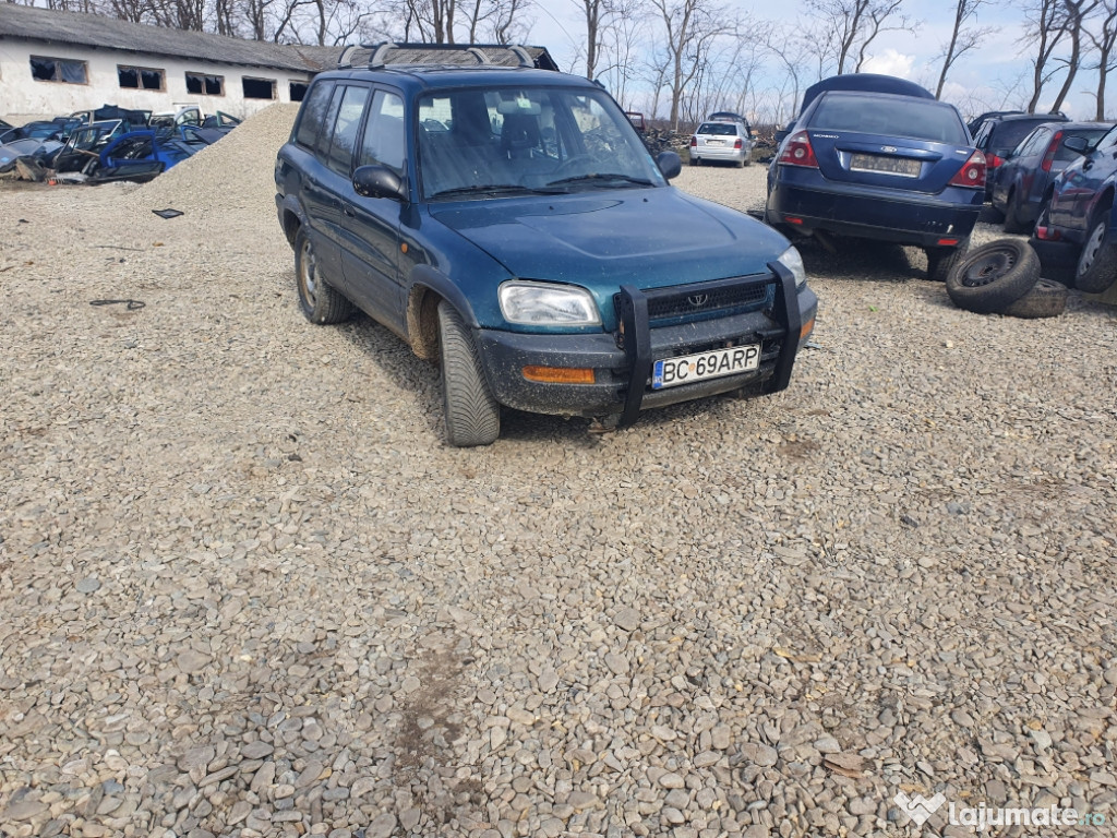 Toyota rav 4 2.0 benzina 1999 dezmembrez