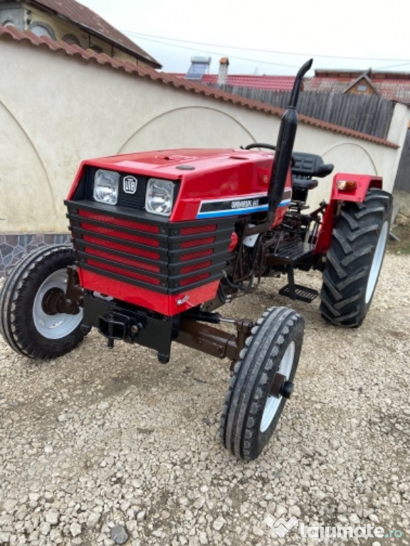 Tractor universal 643