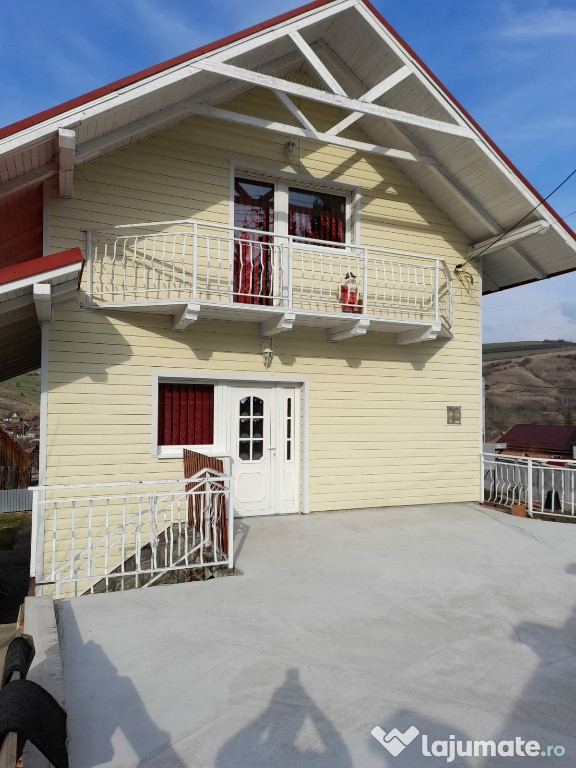 Casa zona linistita