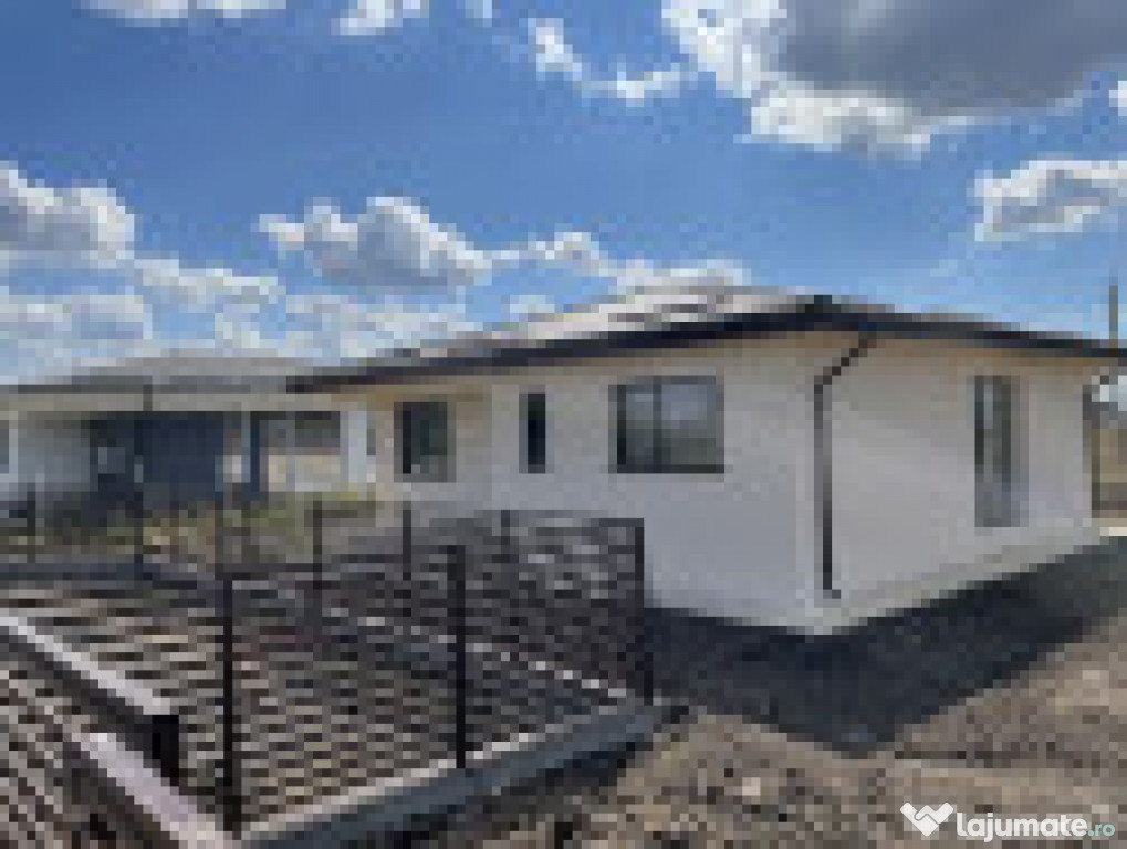 Casa pe parter cu curte mare 440 m | fara comision