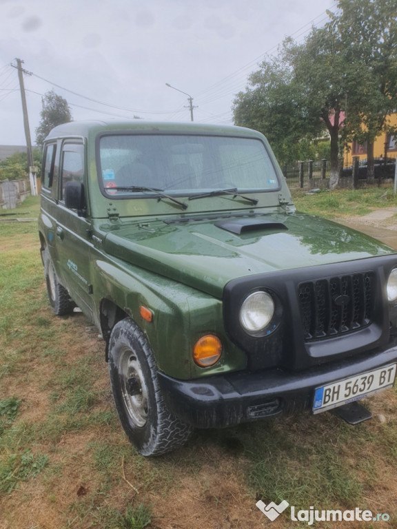 Dezmembrez Kia Retona 2.0 td an 2000