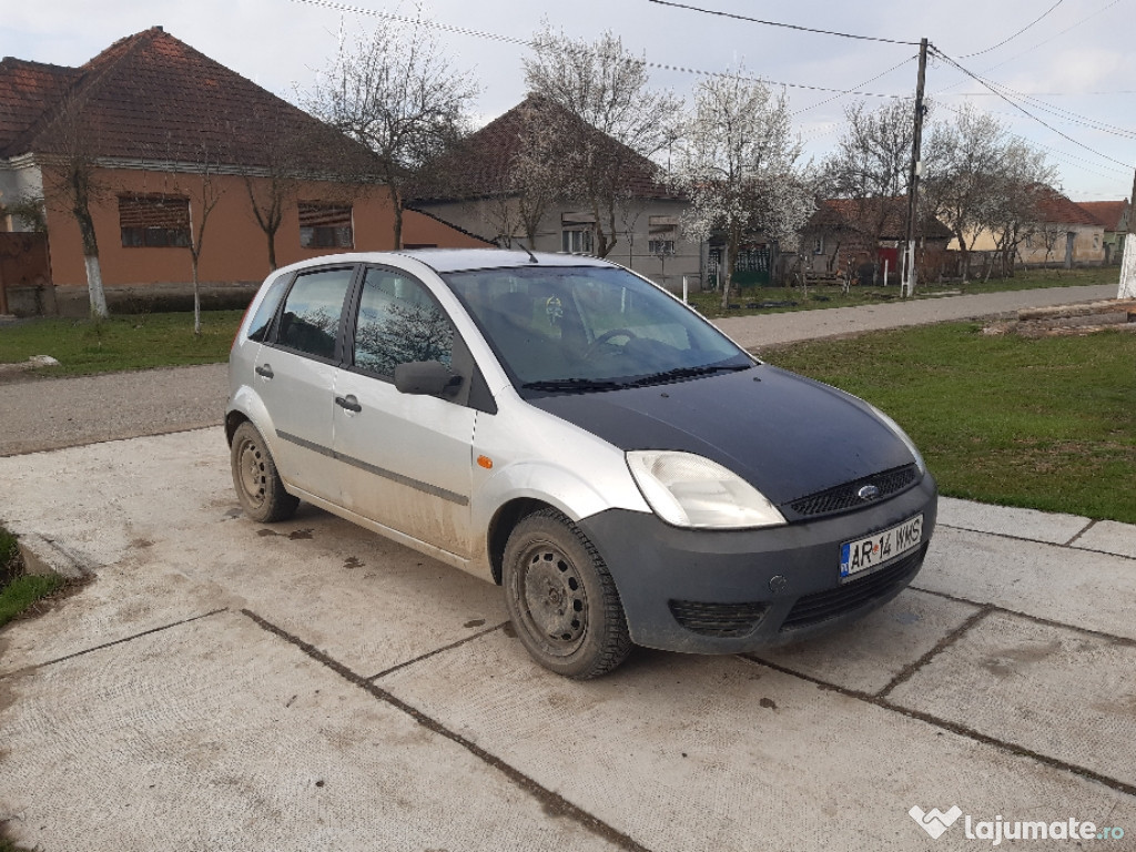 Ford fiesta 1.3 benzină