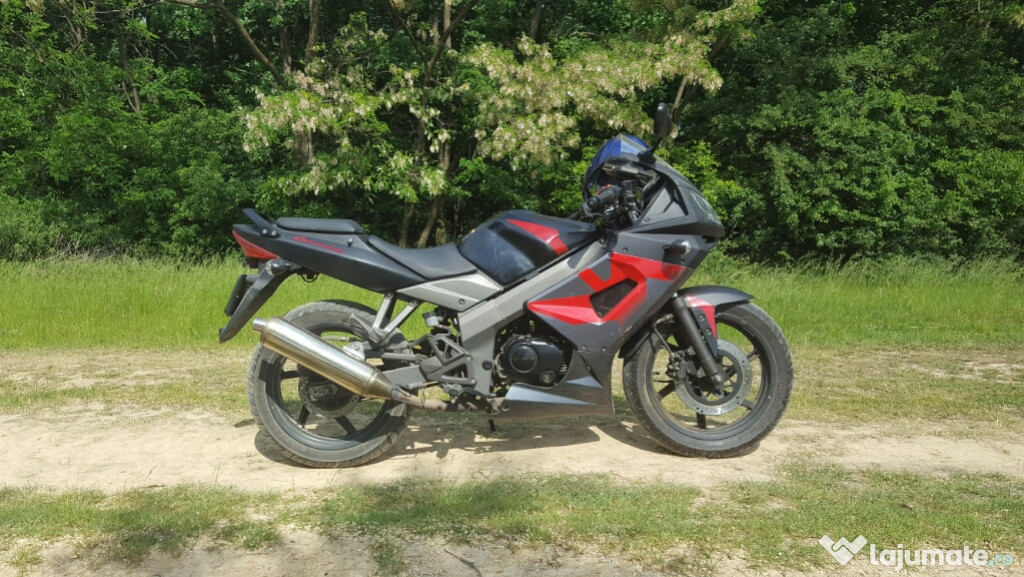 Motocicleta kymco quannon 125cmc (A1)