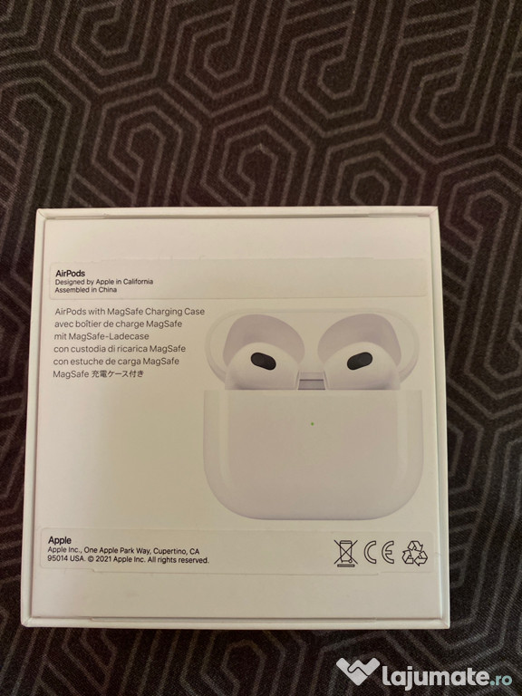 Se dau CASTI APPLE AIRPODS 3