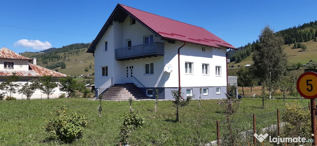 Casa și teren in sat Botoș, Ciocanesti, Suceava