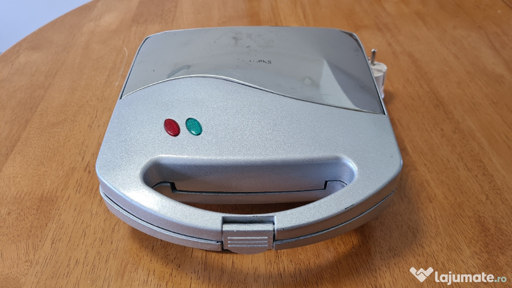 Sandwich maker 750W